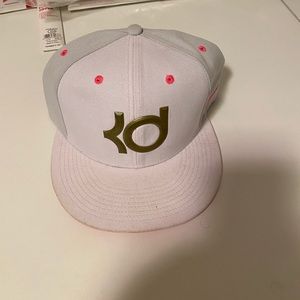 - KD 7 Aunt pearl hat